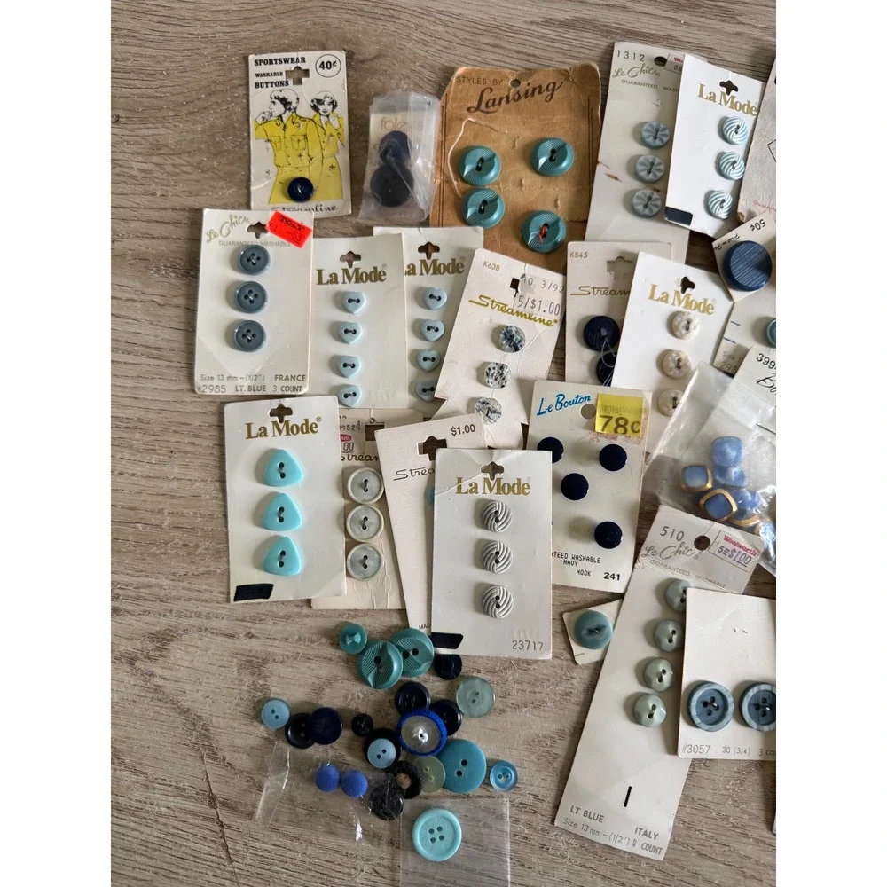 Vintage Button Lot - Blue and Green - La Mode, Le Chic, Lansing - 100+ Pieces